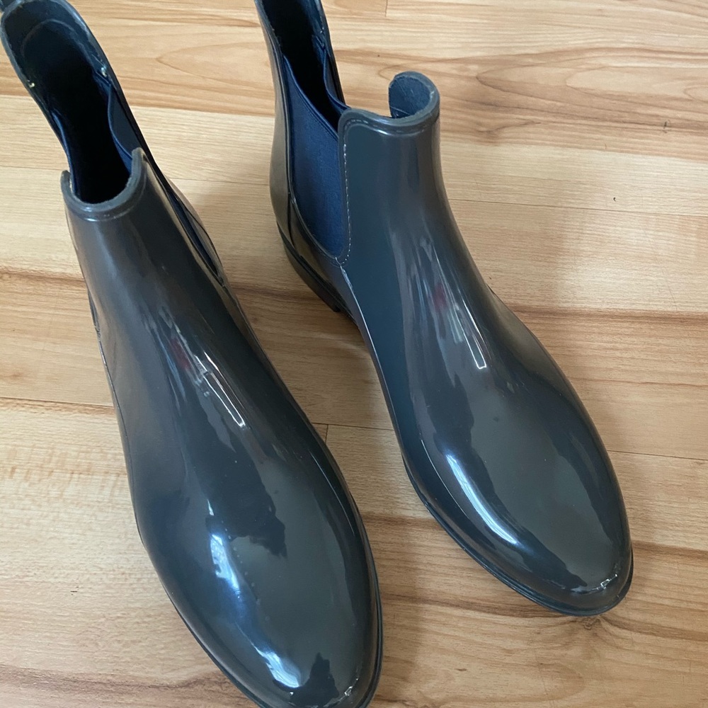 Chelsea boots